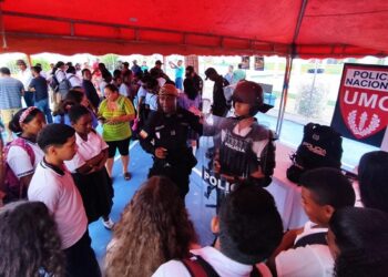 Policía realizó feria de seguridad ciudadana en Rioverde