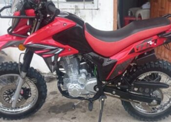 Personal policial del eje investigativo recupera motocicletas robadas en Esmeraldas y San Lorenzo