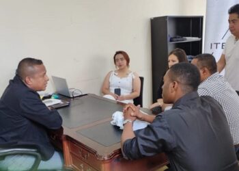 Concejal Perea apoya el acceso de bachilleres esmeraldeños a la educación superior