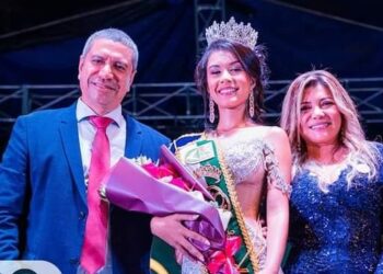 Celebran 56 años de cantonización: Quinindé tiene nueva soberana   