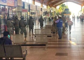 Gobernador de Esmeraldas destaca mejoría en seguridad luego de los disturbios