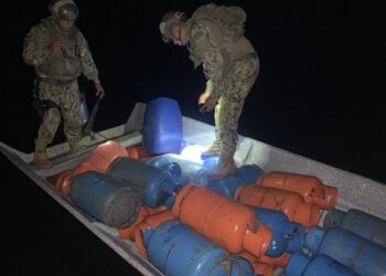 Armada incauta cilindros de gas que iban a ser llevados a Colombia de contrabando