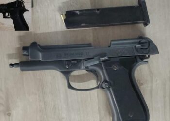 Policía aprehendió a dos personas por porte de arma de fuego