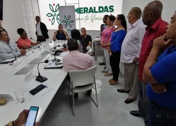 Dirigentes de La Tolita, gestionan mejoras para su sector