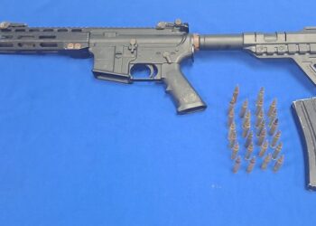 En Esmeraldas Policía incauta un fusil con cartuchos sin percutir