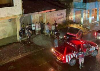 Sujetos que mataron a Rider Sánchez, intentaron primero subirse al vehículo