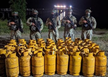 Armada vuelve a decomisar cilindros de gas en la zona de frontera con Colombia