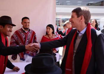 Los Estados Unidos apoya el desarrollo económico del Ecuador 