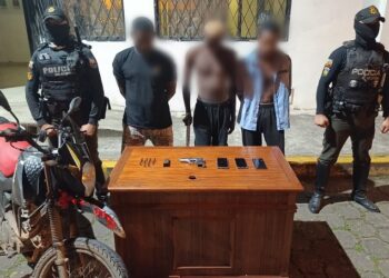 Aprehensión de individuos tras asalto y robo a mano armada   
