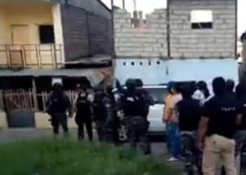 Una mujer muere por una bala perdida en Puerto Limón en medio de tiroteo