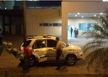 Una mujer fue detenida con una pistola dentro del hospital sur de Esmeraldas
