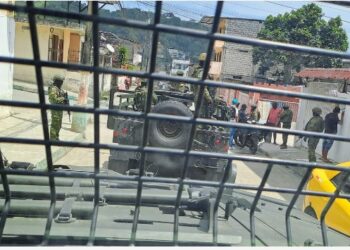 Cuatro bombas caseras se hallaron en una casa en Esmeraldas