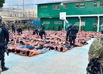 3 000 policías y militares ingresan a cárcel de Esmeraldas y Penitenciaría del Litoral