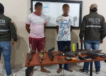 Operativo conjunto permite la captura de dos sujetos por porte y tenencia de armas de fuego