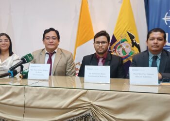 PUCESE abrió carrera de medicina en Esmeraldas