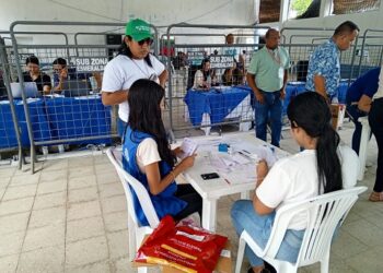 Gran parte del electorado en Esmeraldas aún ve como “salvador” a Rafael Correa y por eso el voto a sus candidatos es favorable, dice socióloga