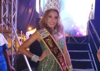 La nueva reina del cantón Atacames es Ashley Perea