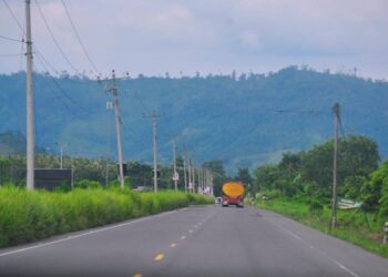 Transportista de tanquero de combustible fue baleado en la carretera Esmeraldas-Quinindé