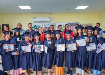 23 jóvenes se certificaron como guías locales en turismo   