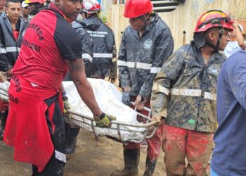 Tragedia en Esmeraldas: Deslizamientos de tierra deja dos personas fallecidas