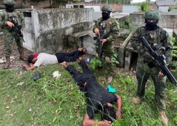 Operativo en Vuelta Larga: Capturados dos miembros de grupo delictivo organizado