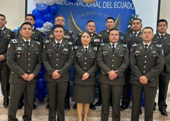 Se realizó ceremonia de ascensos y reconocimientos a servidores policiales