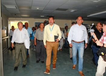 Gobernador recorrió antiguo hospital Delfina Torres de Concha