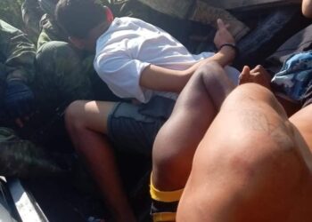 Armada se enfrenta a balazos a terroristas y logra apresarlos