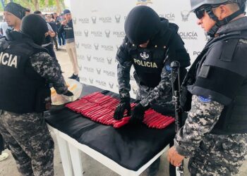 Policía captura a sujeto por tenencia ilegal de explosivos y municiones