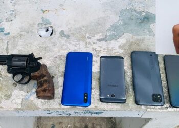 Policía captura en flagrancia a un sujeto mientras cometía el delito de asalto y robo con arma de fuego