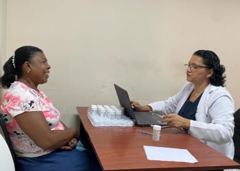 Campaña preventiva de cáncer cérvico uterino: prioriza la salud de trabajadoras de la Prefectura