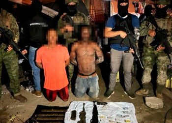 Capturan a alias ‘Chino’ y alias ‘Wicho’ con sofisticados fusiles en su poder