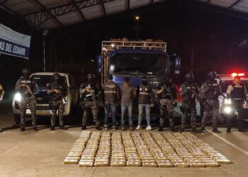 Operación «Clandestina VI» permite la incautación de 207 bloques de cocaína en Esmeraldas