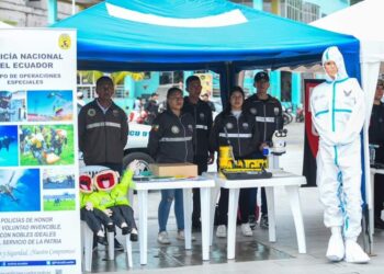 Policía realizó feria de seguridad ciudadana en el Malecón de Las Palmas