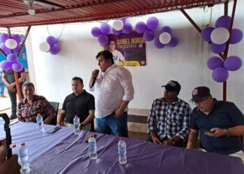 Reconocen al trabajo de unidad del director provincial de ADN en Esmeraldas