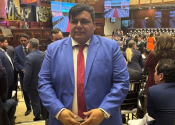 Esmeraldeños llegaron a Quito en 92 buses a respaldar el informe del Presidente Daniel Noboa