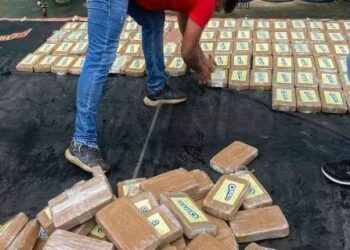 Por tráfico de drogas a gran escala, Fiscalía procesa a aprehendido con 348.000 gramos de cocaína a bordo de un camión