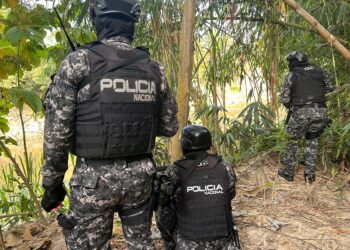 Policía realiza intervenciones en barrios de las riberas del río Esmeraldas
