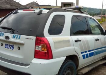 Hombre fue atacado a tiros dentro de una vivienda