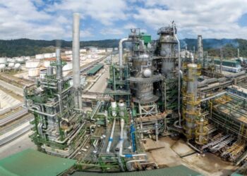 Refinería de Esmeraldas, la principal del país.